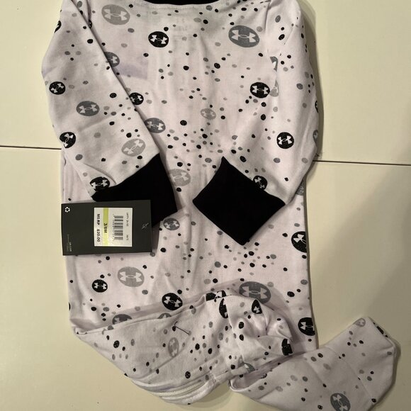 Under Armour Newborn Girls Footed Pajamas / Coveralls (3-6 Months) (new) - Picture 11 of 11